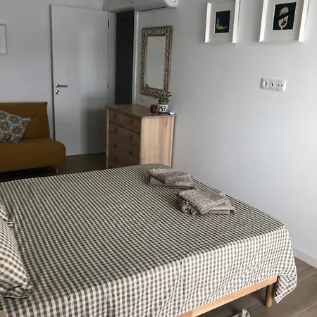Casa Do Lado *